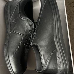 Size 11 Black Shoes