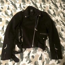 Women’s size SMALL jacket (Zara)