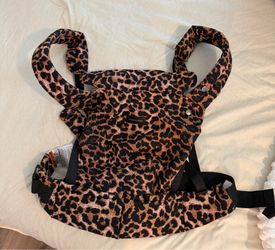 Momcozy leopard print baby carrier