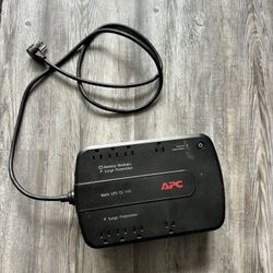 APC UPS Battery Backup - BE550G  Surge Protector with Battery Backup