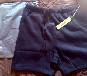 Essential BLK Shorts