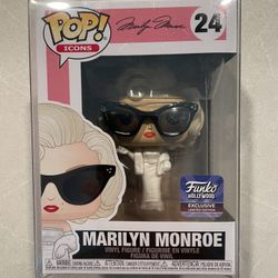 Marilyn Monroe Funko Pop *MINT* Hollywood Store Exclusive Icons 24 with protector sunglasses Television Movies Fashion