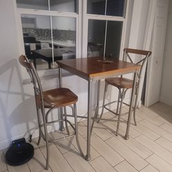 🍷 Flexsteel Pub-Style High Top Table & 2 Chairs – Excellent Condition 