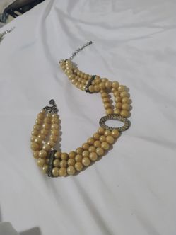 Pearl necklace