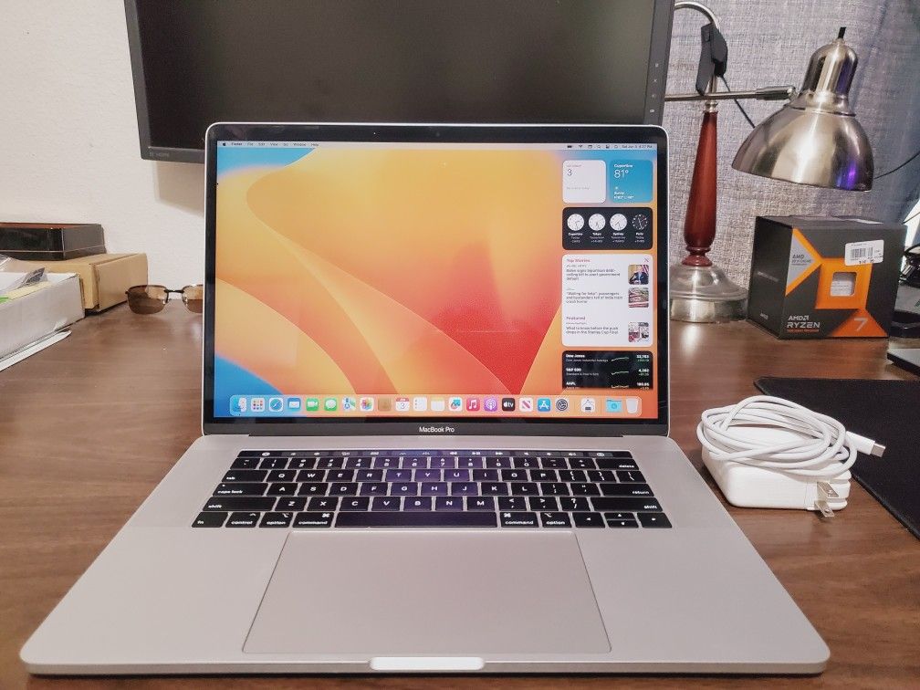 2018 Apple MacBook Pro 15