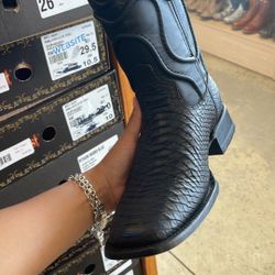 Boots For Men 