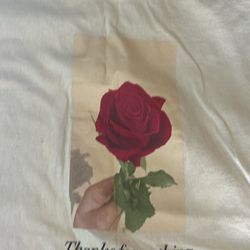 FASHION NOVA T-SHIRT