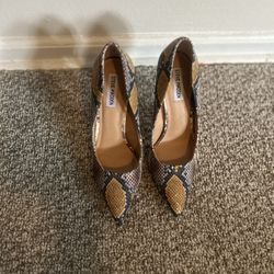Multi- Colored Pumps Size 10