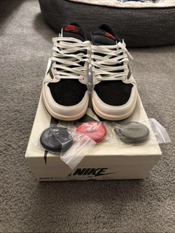 Travis Scott x Air Jordan 1