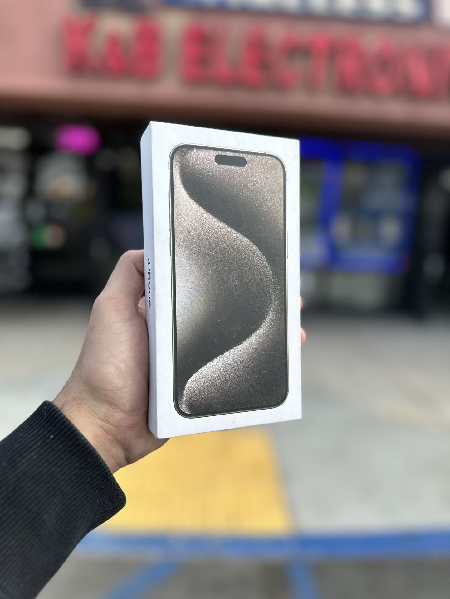 iPhone 15 Pro Max (Factory Unlocked)