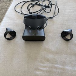 Rift S VR headset