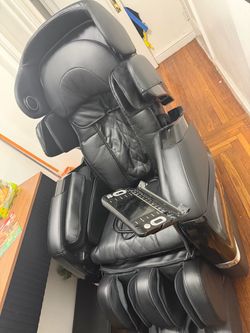 Color : black