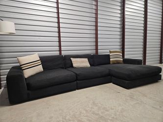Like New 🔥 Cindycrawford 3 PC Reversible Sectional 🛋 (Delivery Available) 🚚