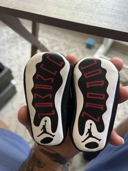 Baby Jordan 11 72-10’s Size 1c