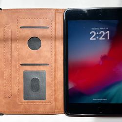 Apple iPad Mini 5th Gen 256GB & Pencil