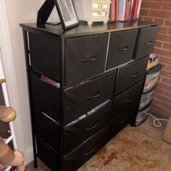 9 Cloth Drawer Dresser