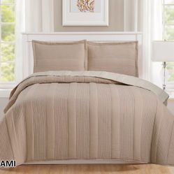 Miami Reversible 3 Piece Quilt Set