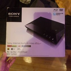 SONY All In One Internet Audio/Video USB Blu Ray Disc DVD Player BDP S2100