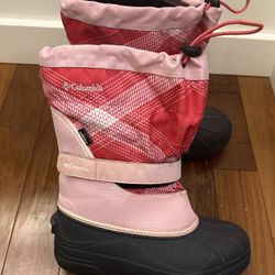 Columbia Kids Powderbug Pink Snow boots Winter Size 4 Big Kid 