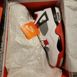 Jordan 4 OG Fire Red Ds Size 11