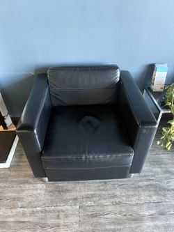 Office Lounge Chair