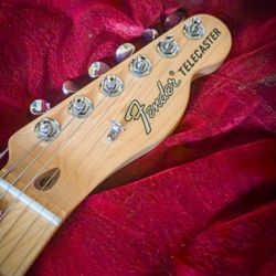 Limited Edition Fender American Performer Timber Telecaster Satin Honey Burst Spruce