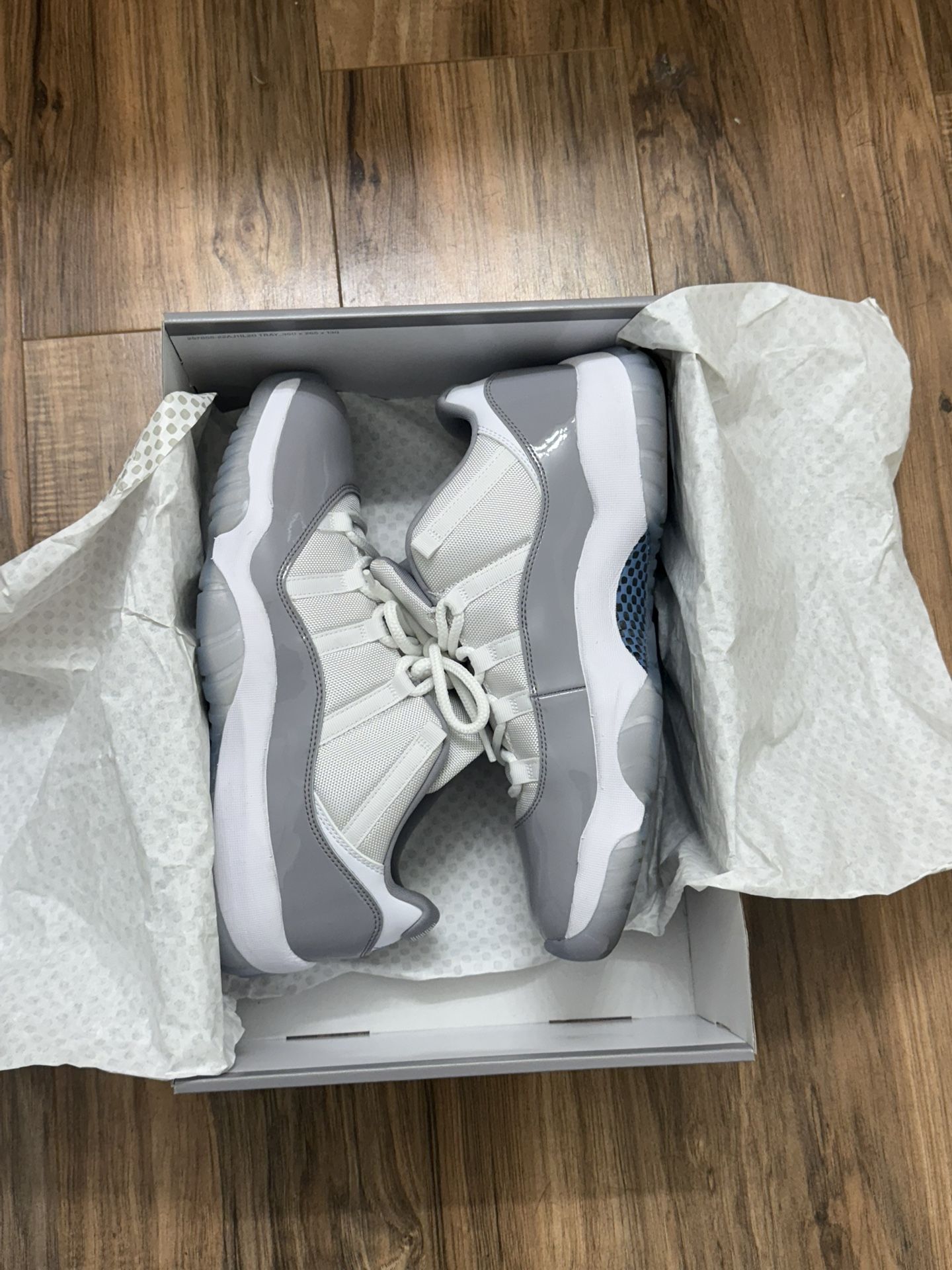 Mens Size 13 Jordan 11 Low Shoes