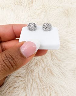 Moissanite clover earrings