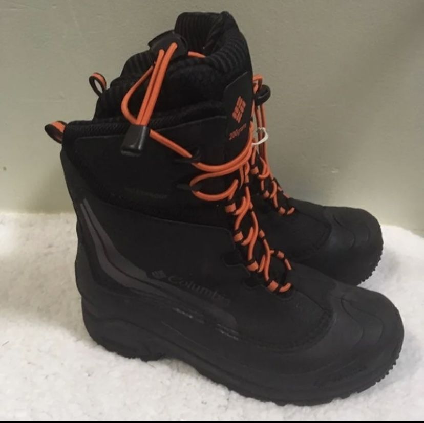 New Columbia Bugaboot IV big boy or big girl womens size 6 insulated waterproof winter snow boots