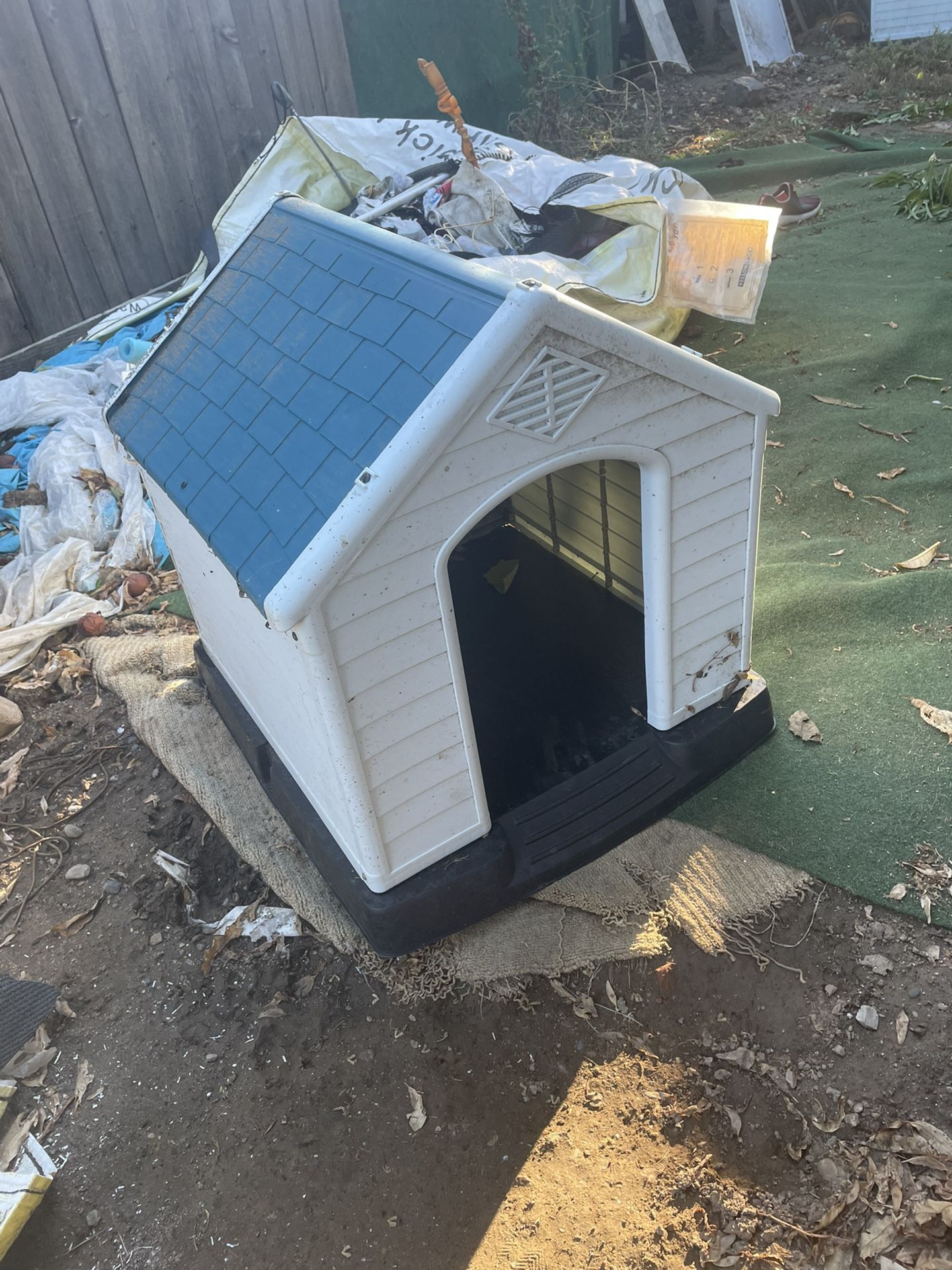 Small Water proof Dog house