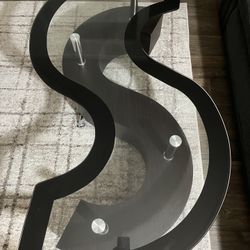 Modern Coffee Table with Two Matching Stools