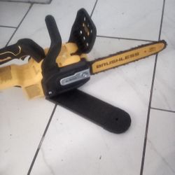 Chainsaw DeWalt 