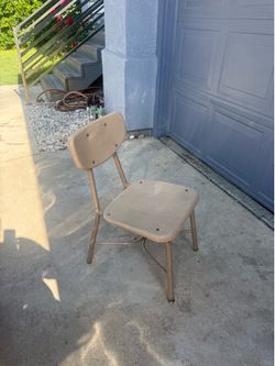 Kids chairs $5