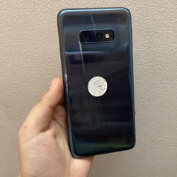 Samsung Galaxy S10e 128 gb Factory Unlocked Comes with store warranty gb Factory Unlocked Comes with store warranty 