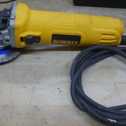 Dewalt Corded Grinder DWE4011 corded pre owned 887138-1