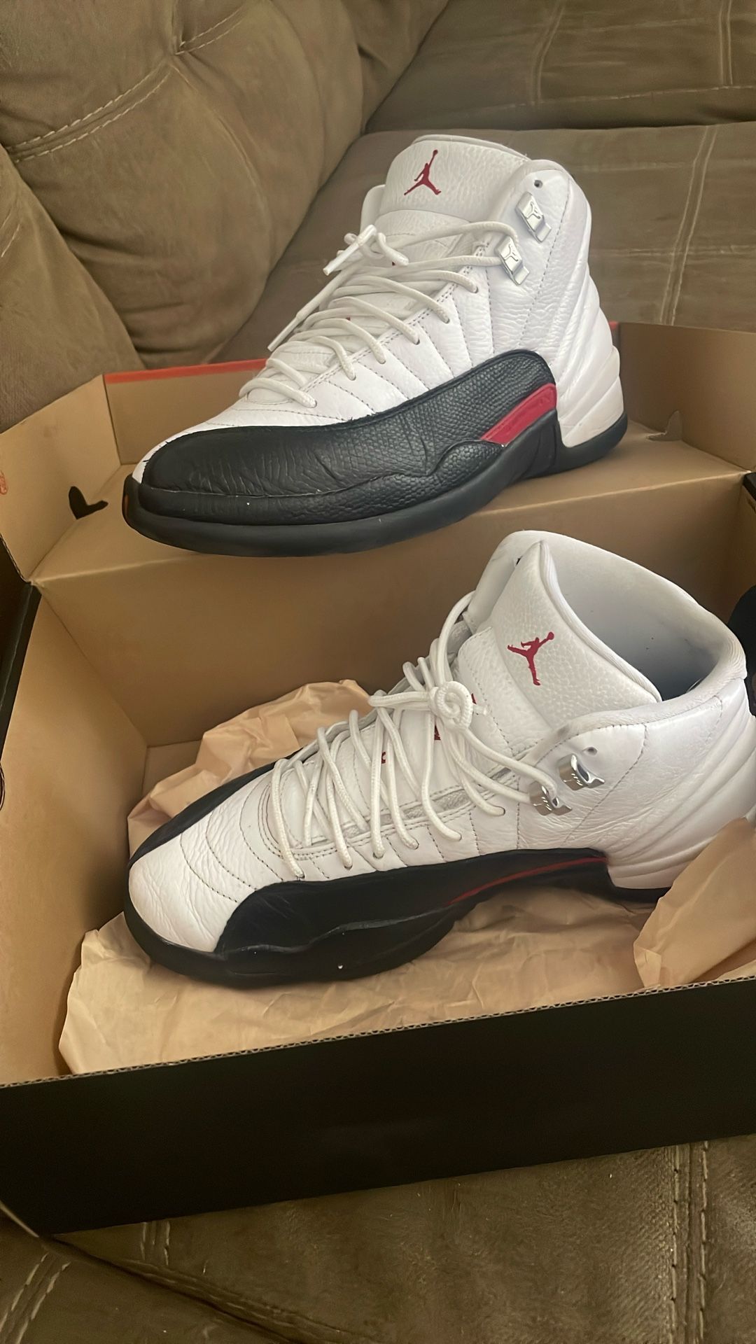 Jordan 12s Like New