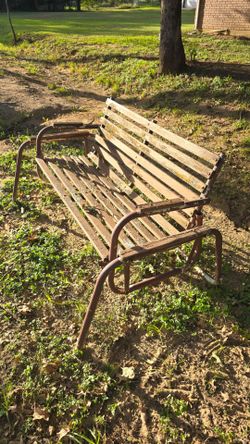 Patio yard 2 seater Glider FREE