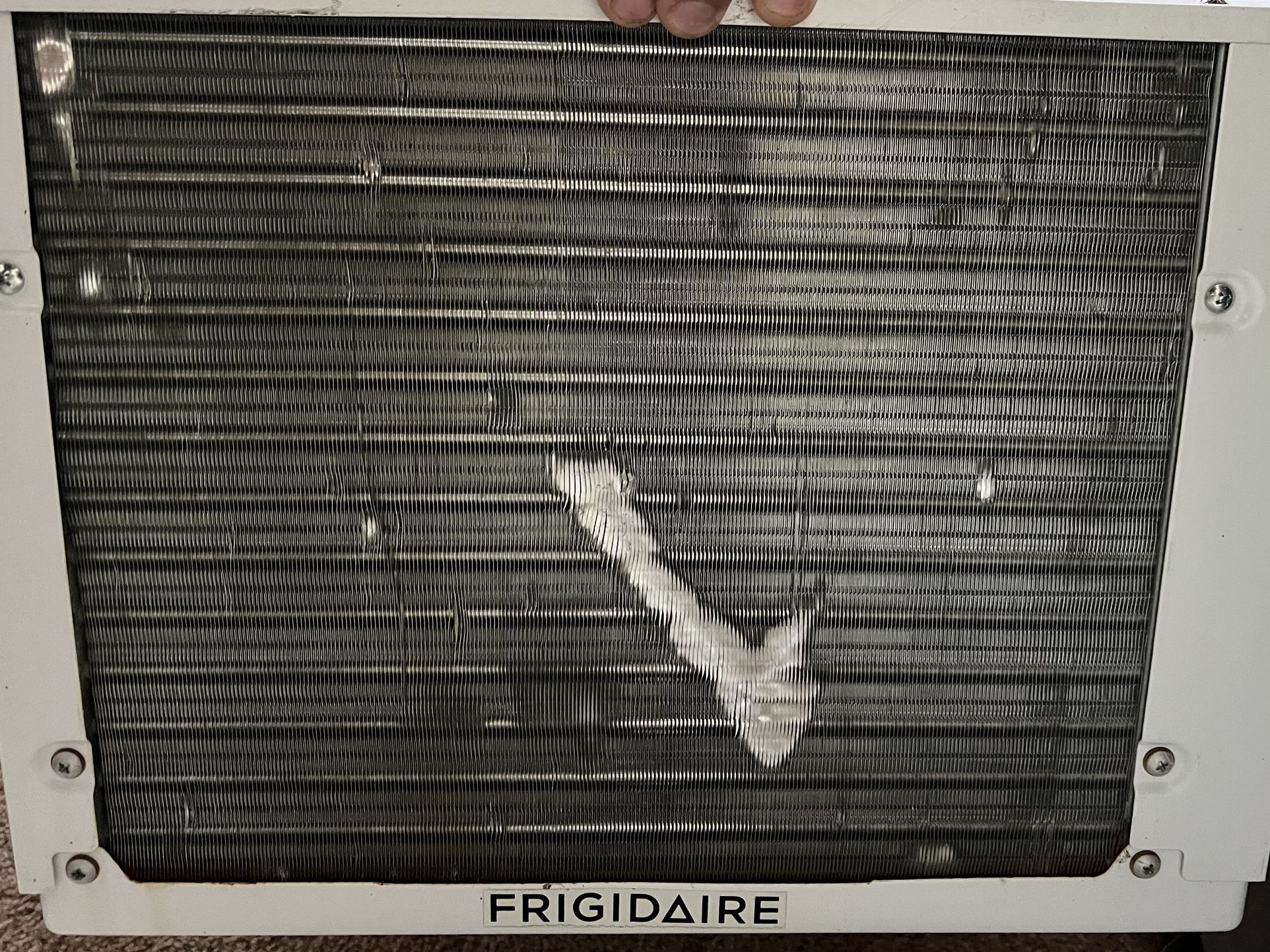 Frigidaire 5000 BTU Air Conditioner WITH Remote! Works Perfectly!!