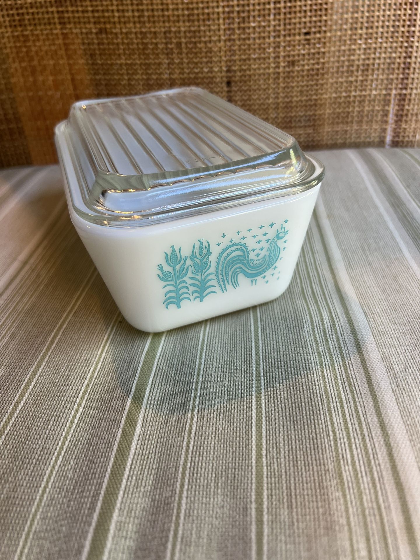 Vintage PYREX Turquoise Blue Amish Butterprint 0502 Refrigerator Dish Like New!