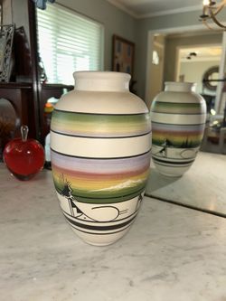 Native American Navajo Pottery Vase. Signed 