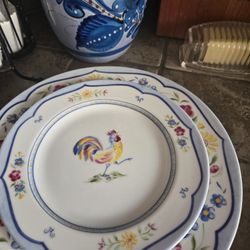 Dinner Plates With Bowl And Ca k e Plates And 3 Mug Cups  25.00 Or Best Offer 