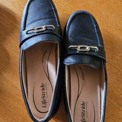 Lifestride Black Loafers- Like New