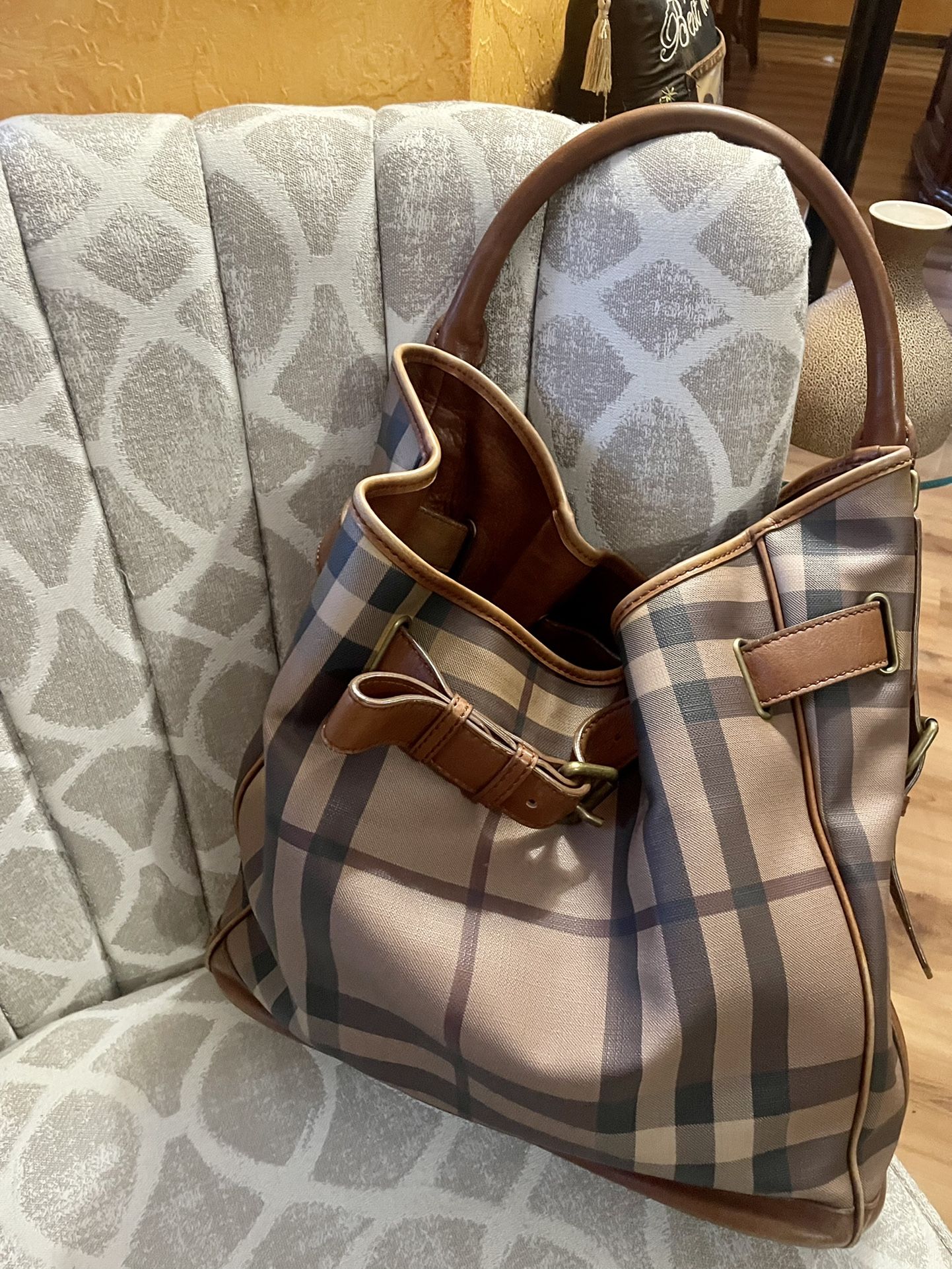 Burberry Bag 