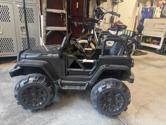 Battery powered kids Jeep