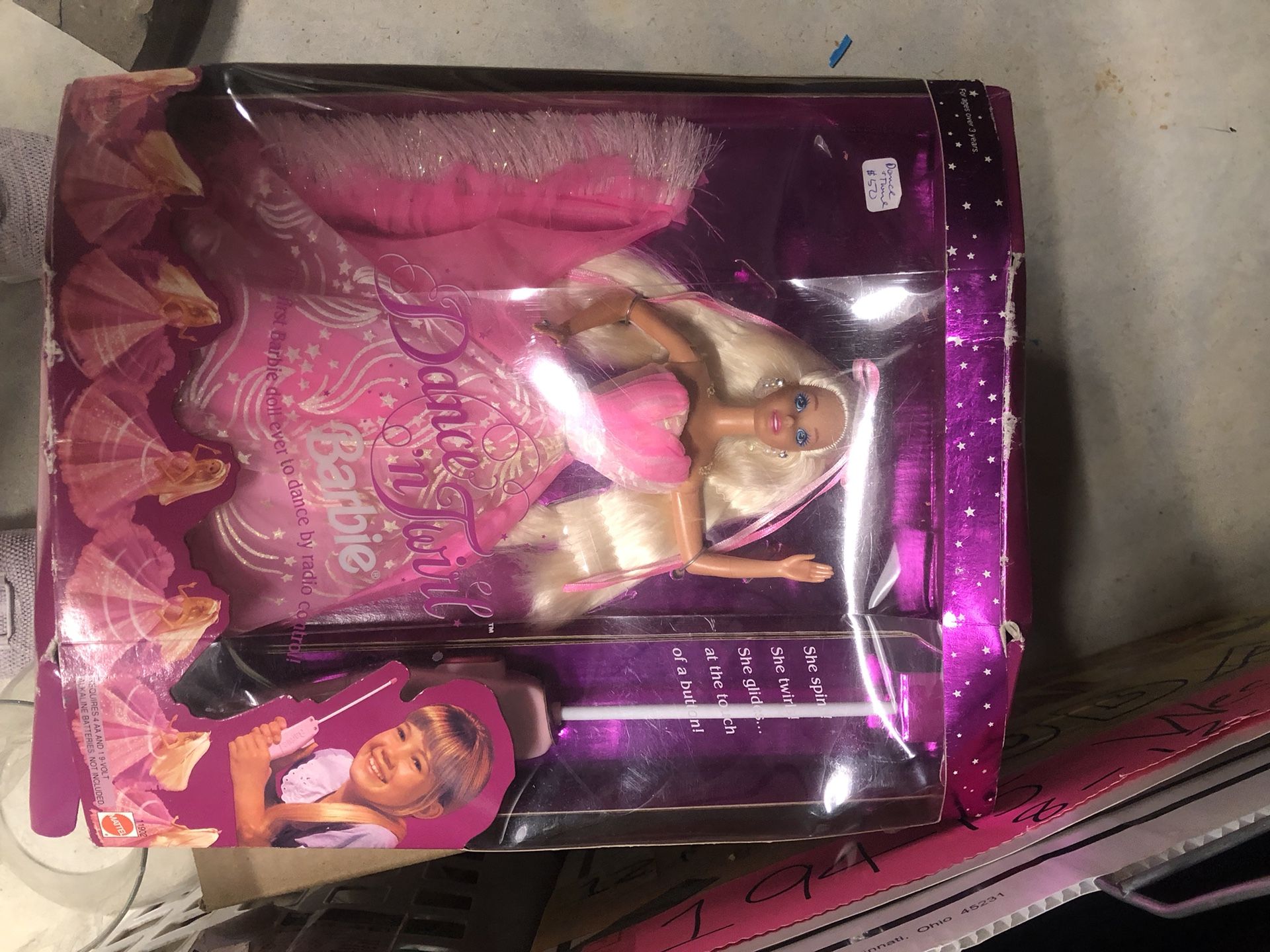 Dance And Twist Barbie