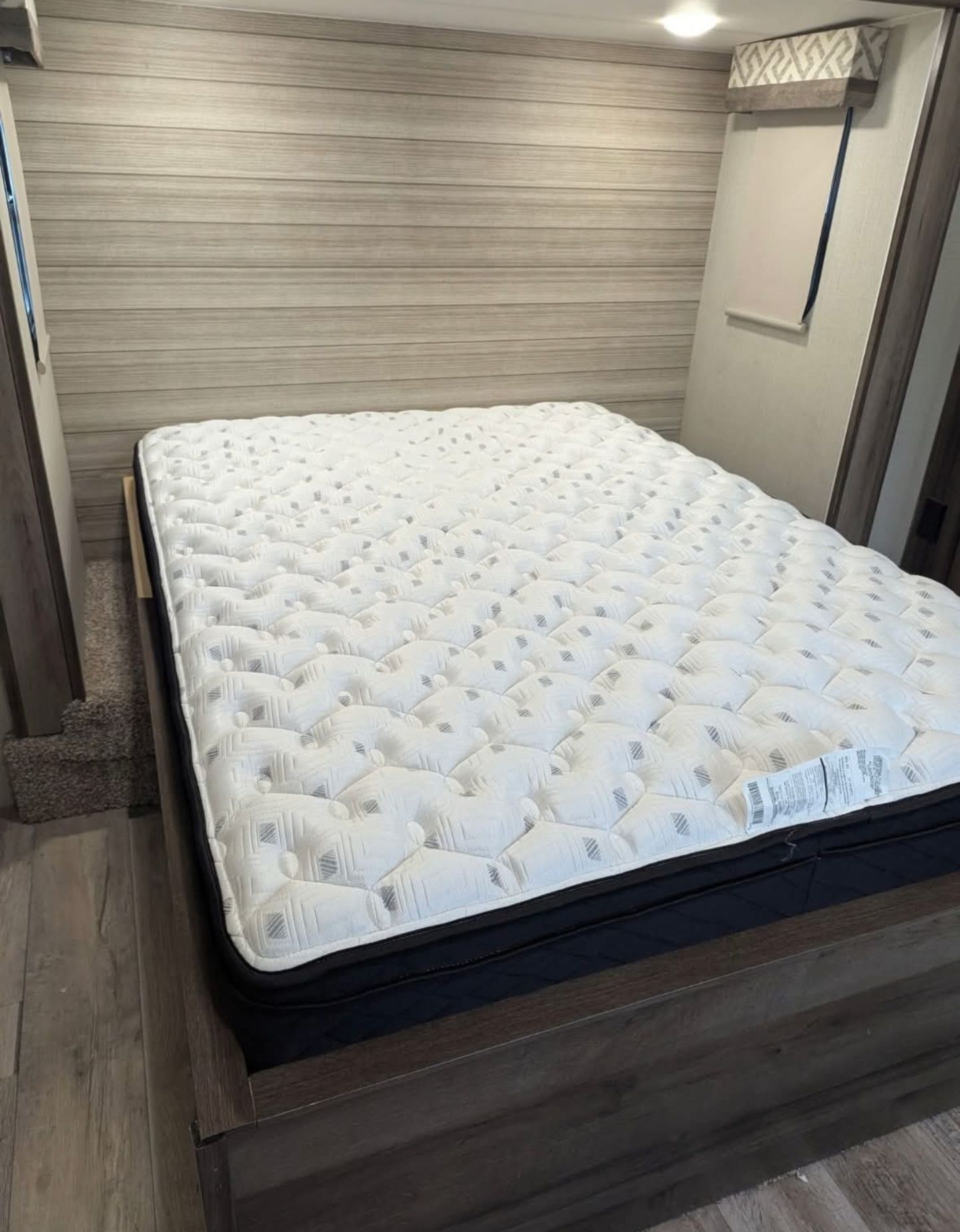 🔥 50–80% Off Name-Brand Mattresses – St. Pete’s #1 Sleep Deal!