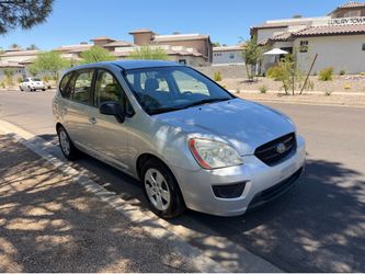 2009 Kia Rondo