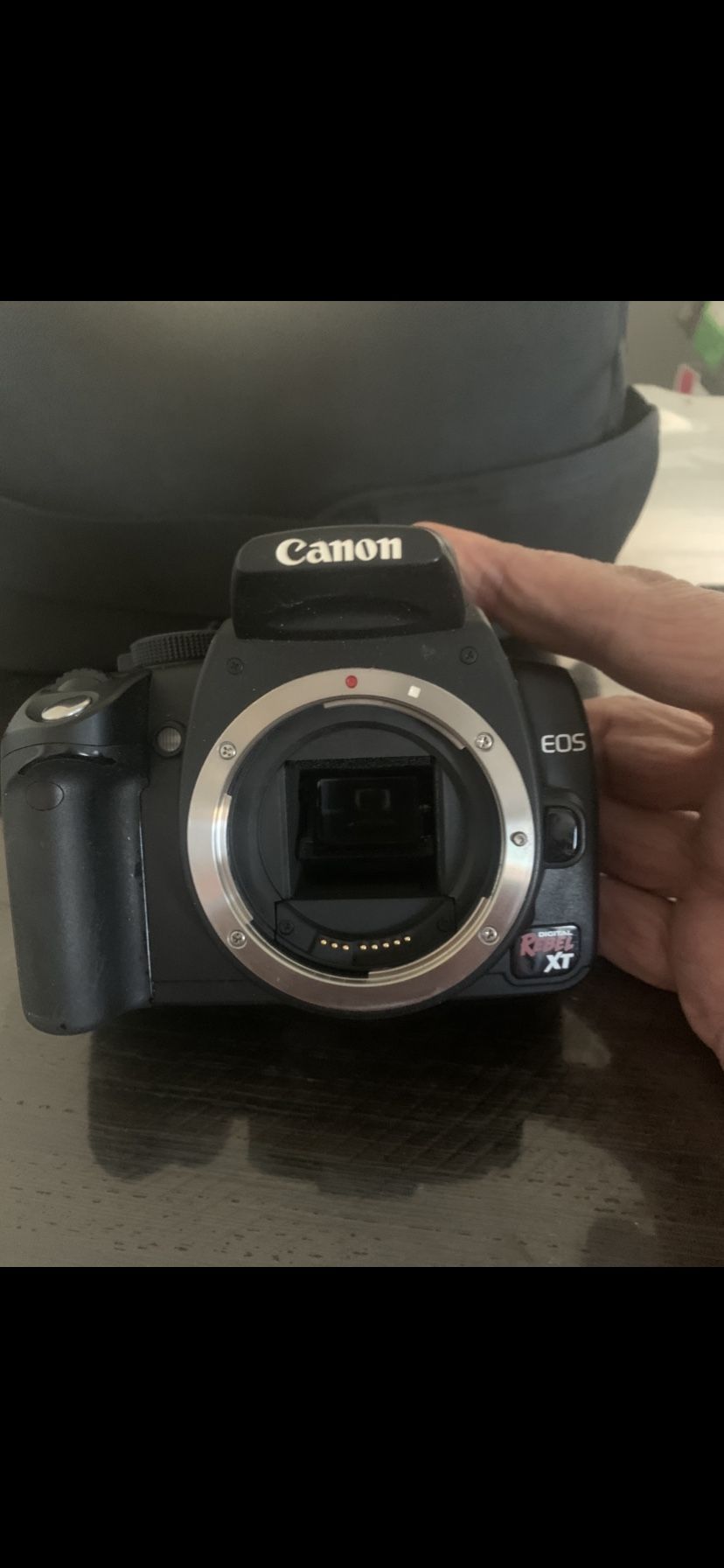 Canon EOS Rebel XT Digital SLR Camera W/18-55mm Zoom Lens Black