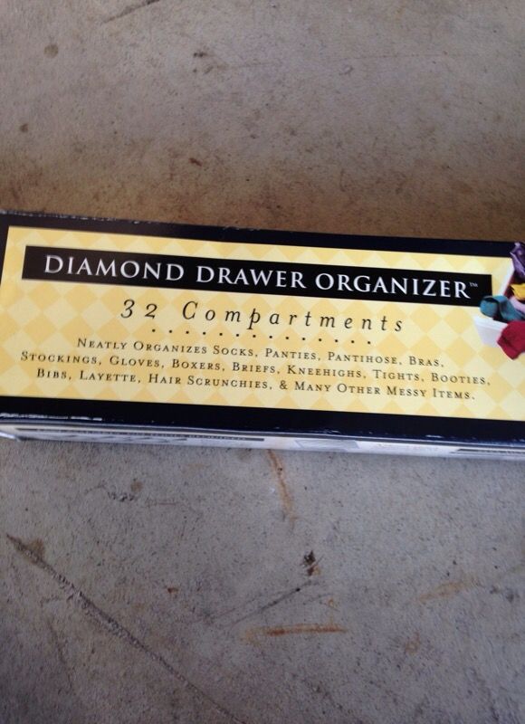 Diamond drawer organizer