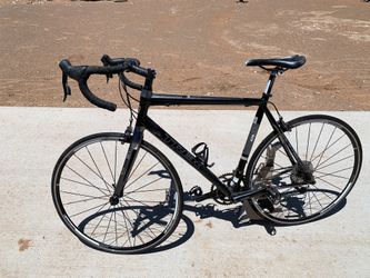Trek Alpha 2.1 Road Bike Black Large 58CM for Sale in El Trek Alpha 2.1 Road Bike Black Large 58CM for Sale in El